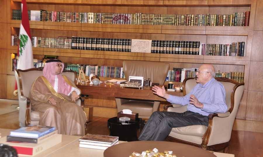 ميقاتي: نتنياهو يصرّ على كشف
عدوانيته تجاه "اليونيفيل"