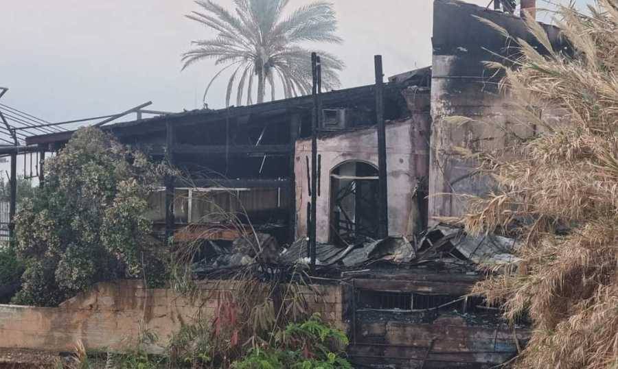 حريق كبير يطال أحد المطاعم في جبيل