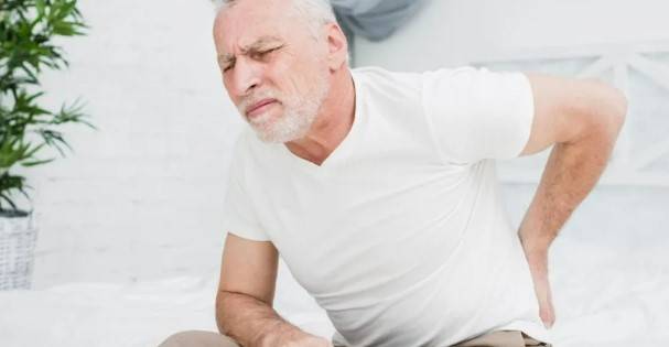 أسرار صحّة العظام... كيف يُحافظ الرجل على عظام قويّة؟