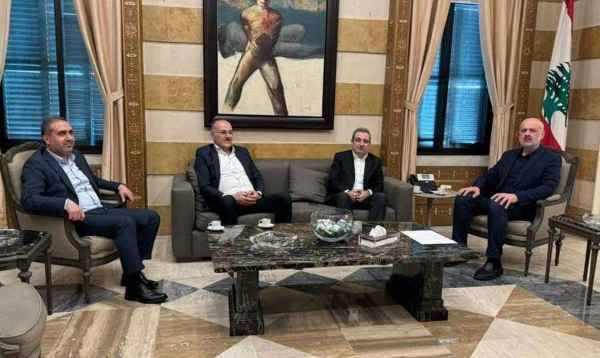 مولوي عرض مع وفد "اللقاء الديمقراطي" واقع النازحين الامني والخدماتي