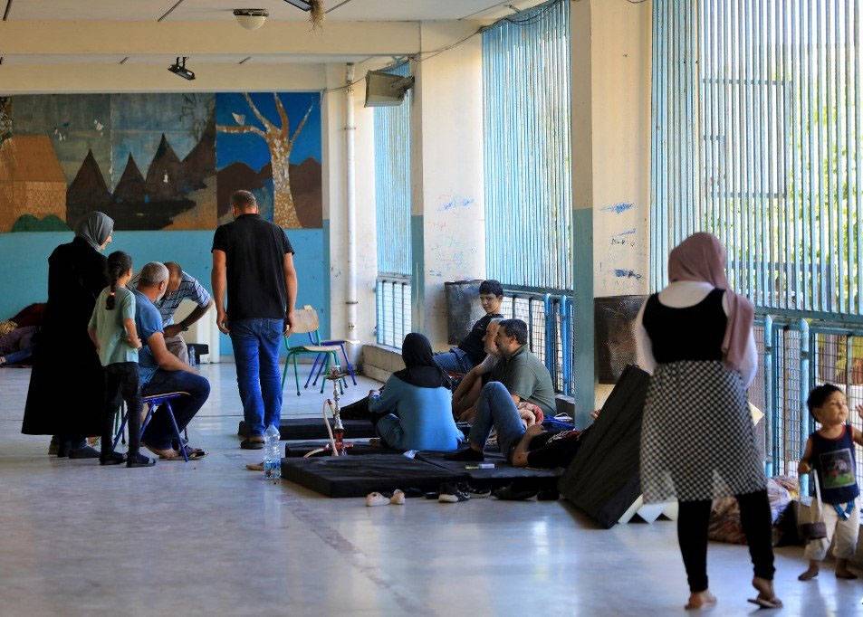 من يبث الشائعات ضد ّمراكز الإيواء في طرابلس؟
دوريّات للجيش... وجولات تفقديّة للأمن الداخلي