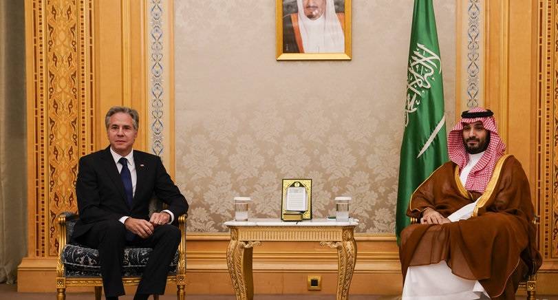 ولي العهد السعودي يبحث مع بلينكن الأوضاع الإقليمية والدولية