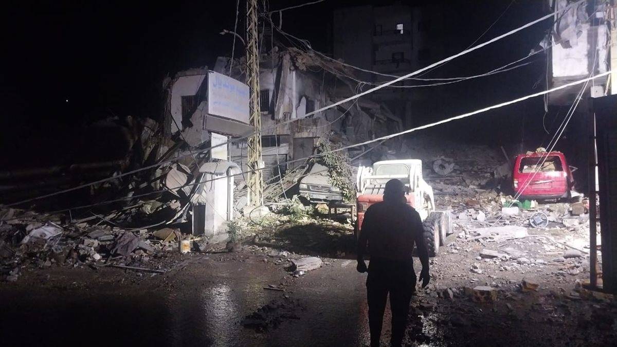 شهداء في غارة على مجمّع تجاري في النبطية