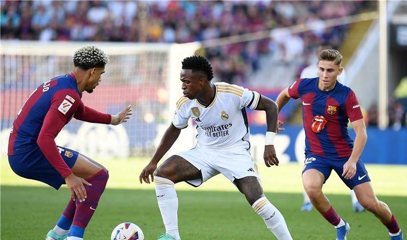 ليس مجرد كلاسيكو... ريال مدريد يستعد لانتزاع عرش برشلونة