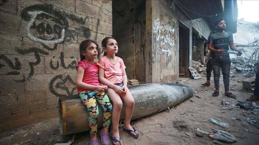 أشلاء من الذاكرة: الحرب زعزعت نفسية أطفال لبنان وغزة والمجرم واحد!
شهادات وأبحاث عن التأثيرات السلبية للنزاعات العسكرية وكيفية المواجهة والتخطّي!