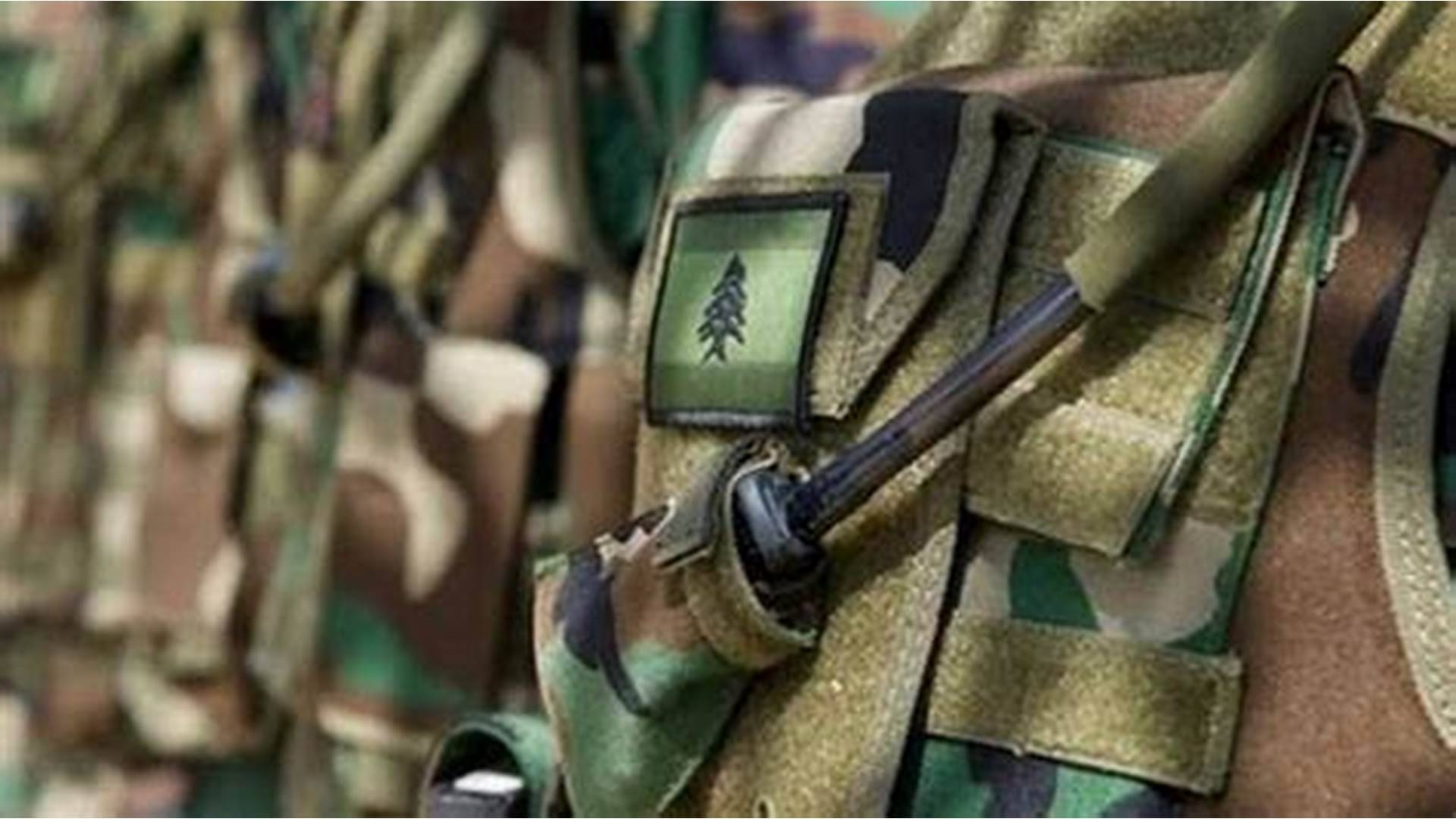 الجيش يقوم بتفجير ذخائر غير منفجرة في عيون السيمان