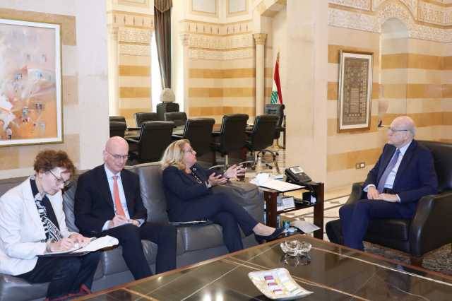 سلّم سفراء الدول الخمس رسالة
ميقاتي: تمادي العدو في عدوانه وجرائمه
برسم المجتمع الدولي الساكت على ما يجري