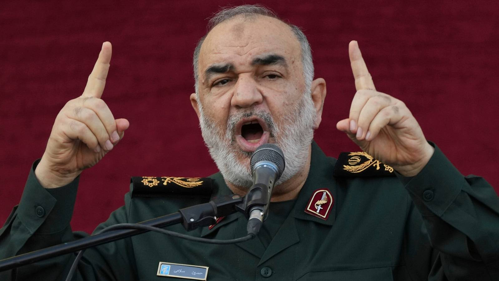 إغلاق المجال واستعدادات عسكرية... إيران تتوعد بـ"المواجهة الحتمية"