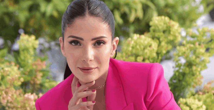 منى زكي تواجه أزمة غير متوقعة