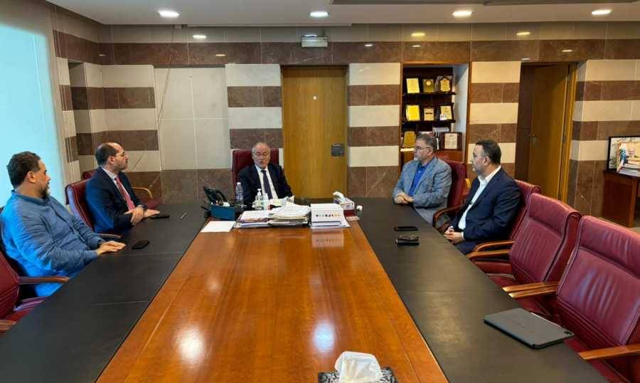 الحلبي يبحث مع لجنة التربية النيابية خطة الوزارة