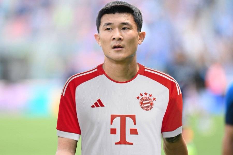 لاعب بايرن ميونيخ يؤدي
الخدمة العسكرية عبر الإنترنت