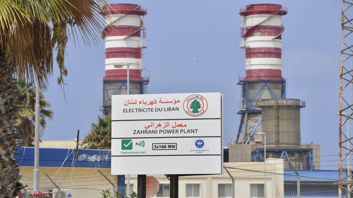 إحتياط لبنان من المشتقات النفطية يكفي لأسبوعين 
وزارة الطاقة:  قطاع الكهرباء في حالة طوارئ