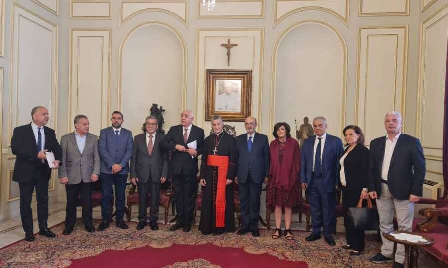 الراعي: المسيحيّون غير مسؤولين عن عدم انتخاب رئيس
القصيفي: توصيات قمّة بكركي أشاعت أجواء إيجابيّة