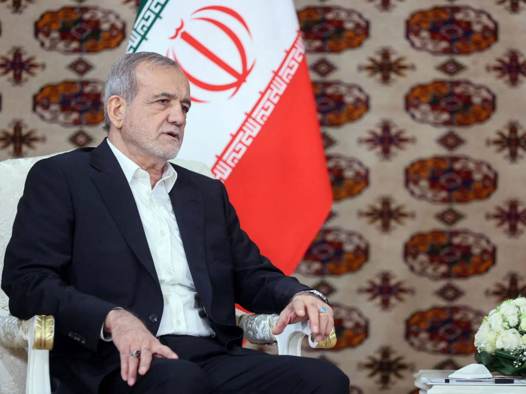 الوكالة الذرية: تقلص هوامش المناورة لدى ايران... بزشكيان: علينا التعامل مع اعدائنا بالصبر