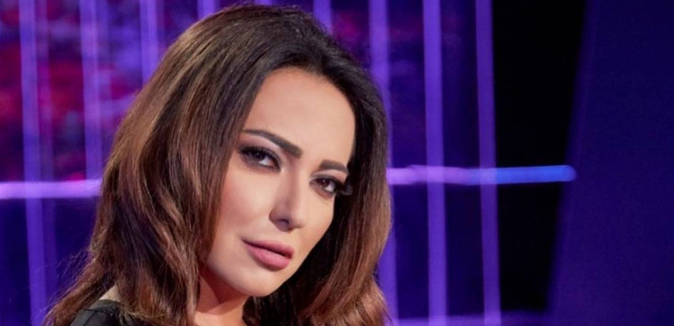 أمل عرفة تتحدث عن علاقتها بطليقها وهذا ما تندم عليه كل حياتها!