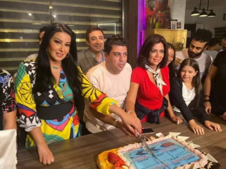بلال صبري يعلن موعد عرض "أوراق التاروت" بمشاركة رانيا يوسف وسمية الخشاب ومي سليم