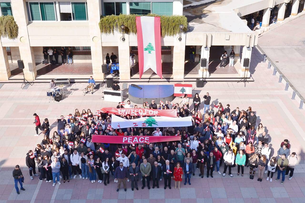 إحتفال عيد الإستقلال تحت عنوان "نتّحد من أجل السلام" في جامعة سيّدة اللويزة