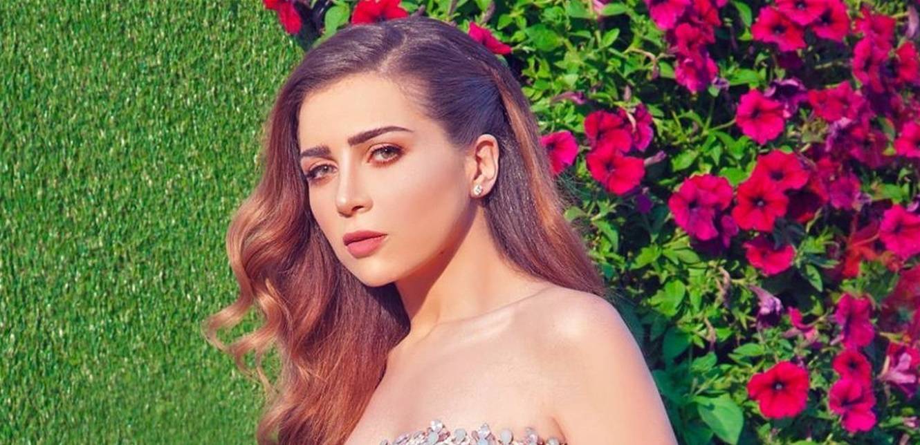 مي عز الدين تفقد أعز الناس
