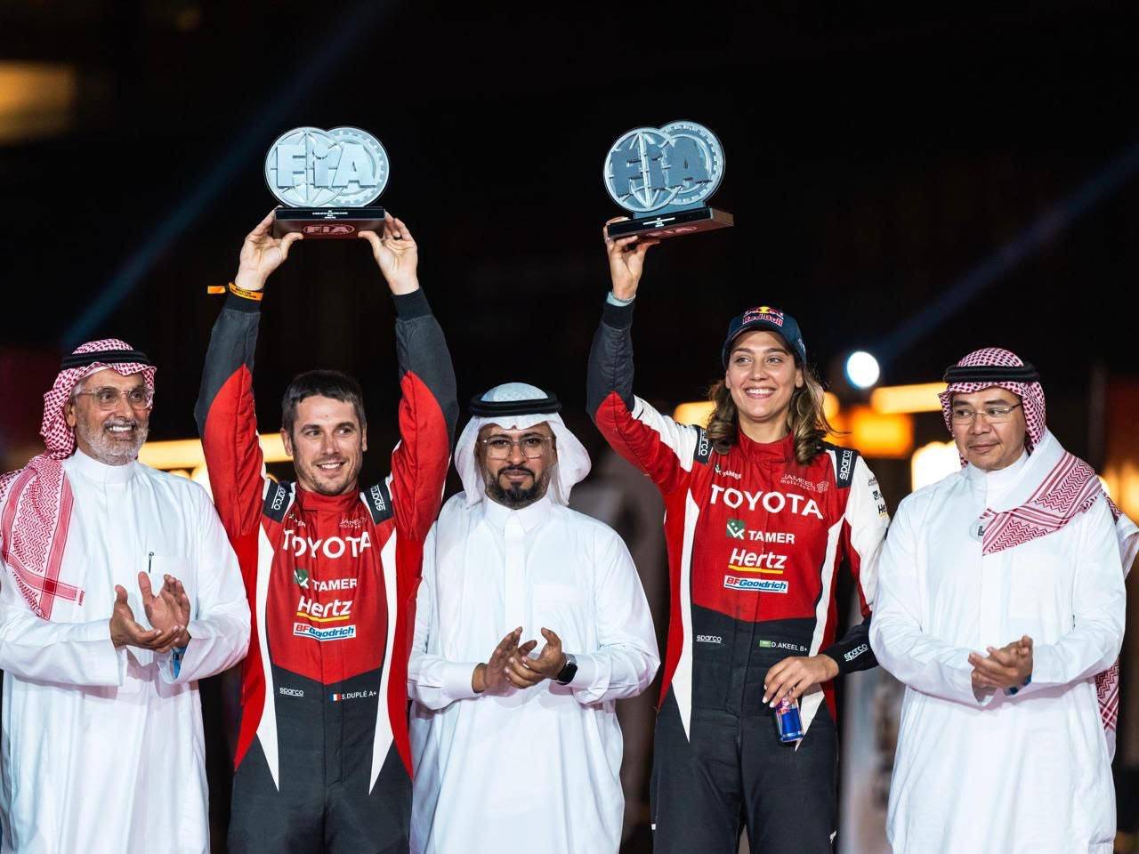 السائقة دانية عقيل تدخل التاريخ وتتوج بطلة كأس الشرق الأوسط باها - FIA 2024