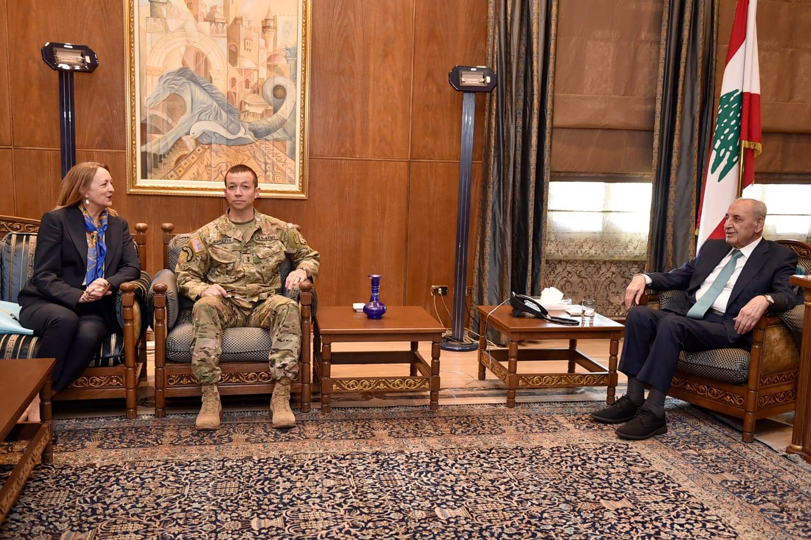 بري التقى الجنرال جيفيرز