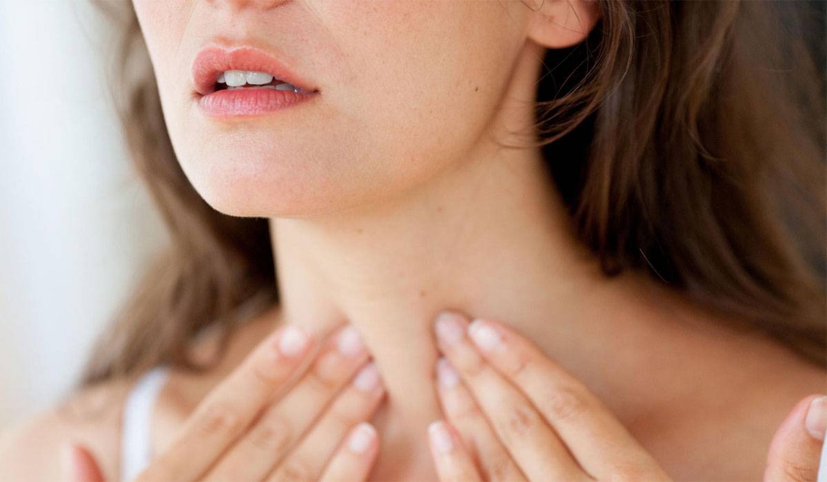 الضغط النفسي وأمراض الغدة الدرقية... كيف يؤثر الإجهاد في صحّتكَ الهرمونية؟