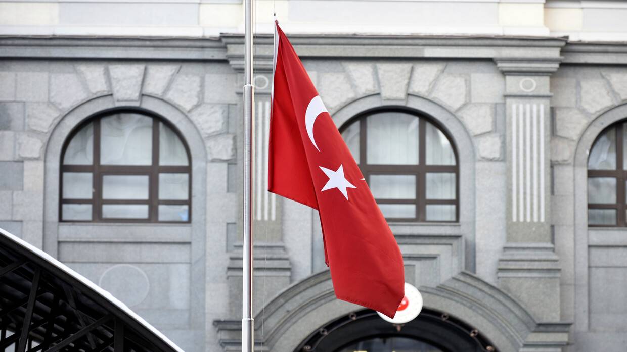 أردوغان يقترح على البرهان التوسط بين السودان والامارات