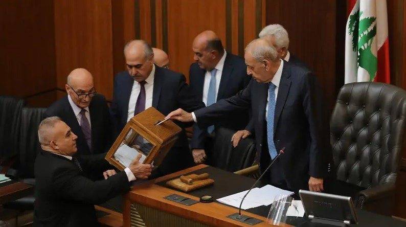 برّي مصرّ على انتخاب رئيس "جامع" في جلسة 9 كانون الثاني!