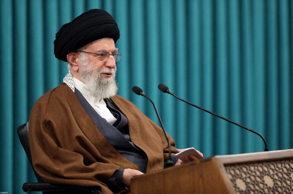 خامنئي: ما حدث في سوريا خُطط له في غرف القيادة الأميركية و"الإسرائيلية"