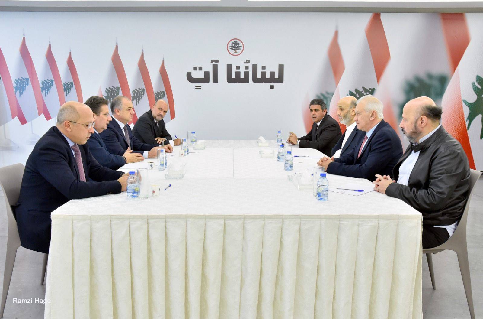 "اللقاء التشاوري المستقل" في معراب
كنعان: لانتخاب رئيس وتطبيق القرارات الدوليّة