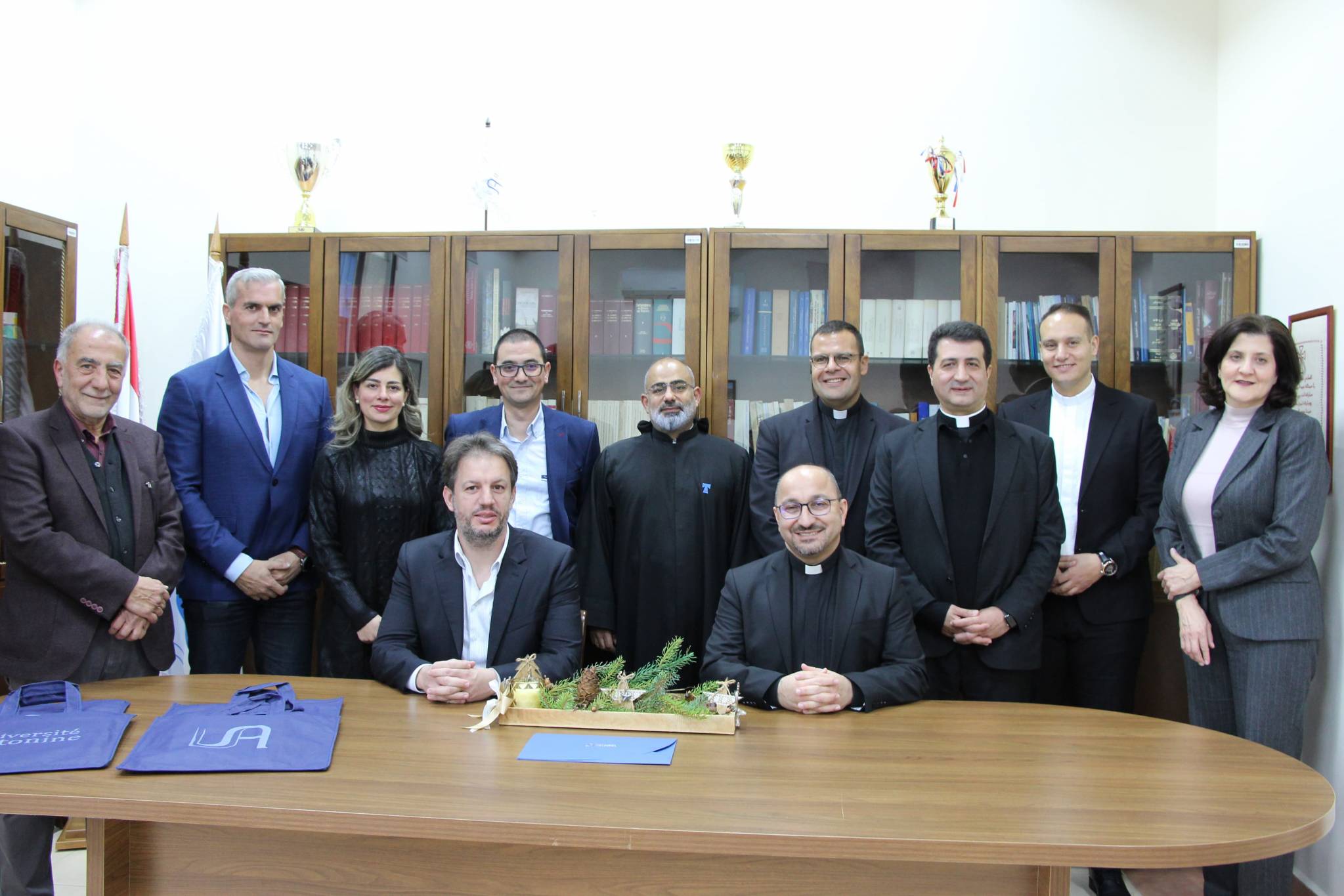 إتفاقية تعاون بين الجامعة الأنطونية وبلدية زغرتا-إهدن