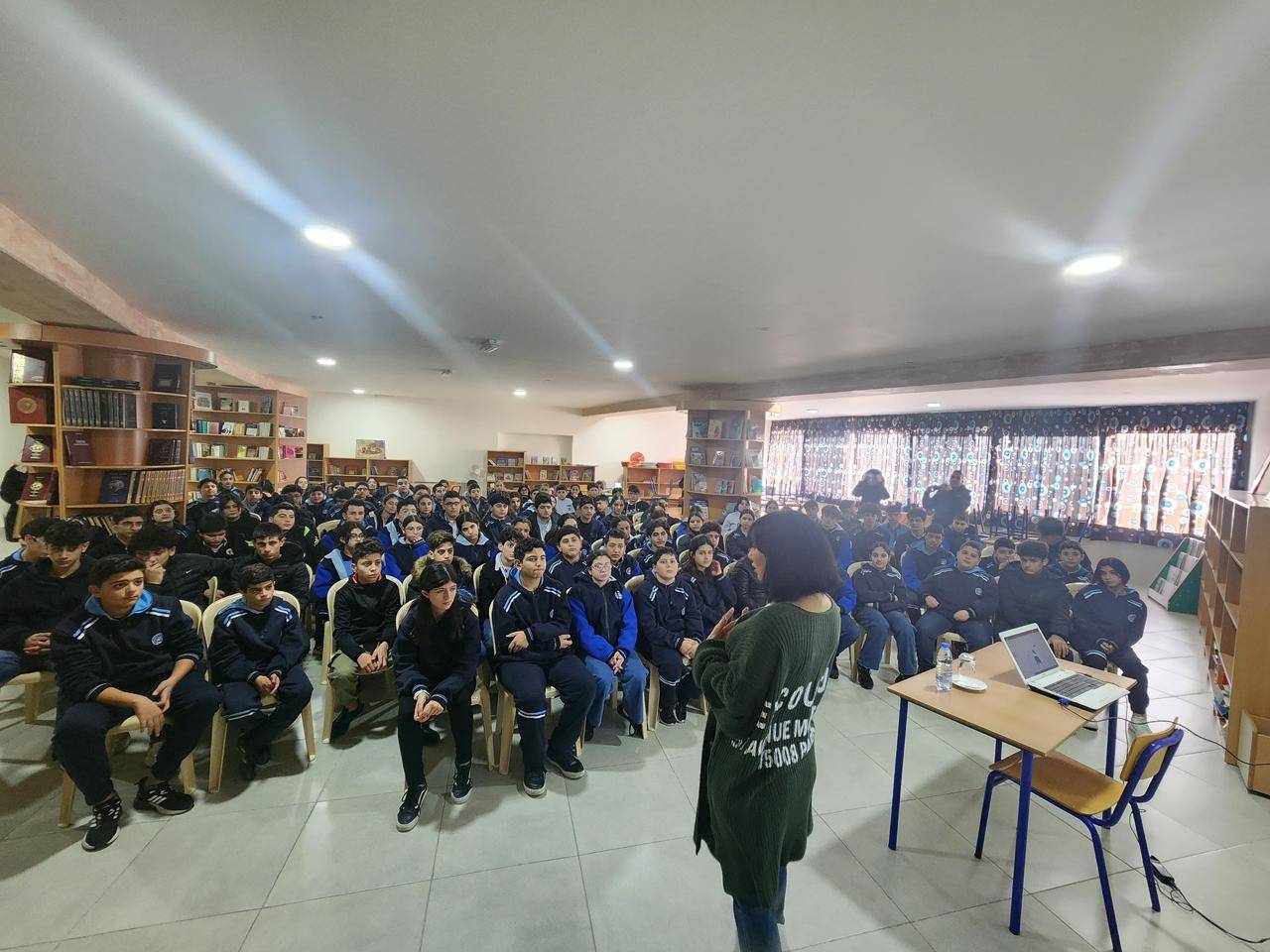 الصحة النفسية عنوان الندوة التوعوية التي نظمتها حركة شباب الشرق في مدرسة السلام - زحلة