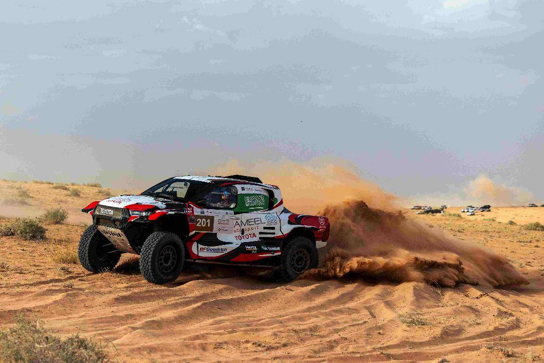 أقوى المتسابقين يشاركون في رالي جدة