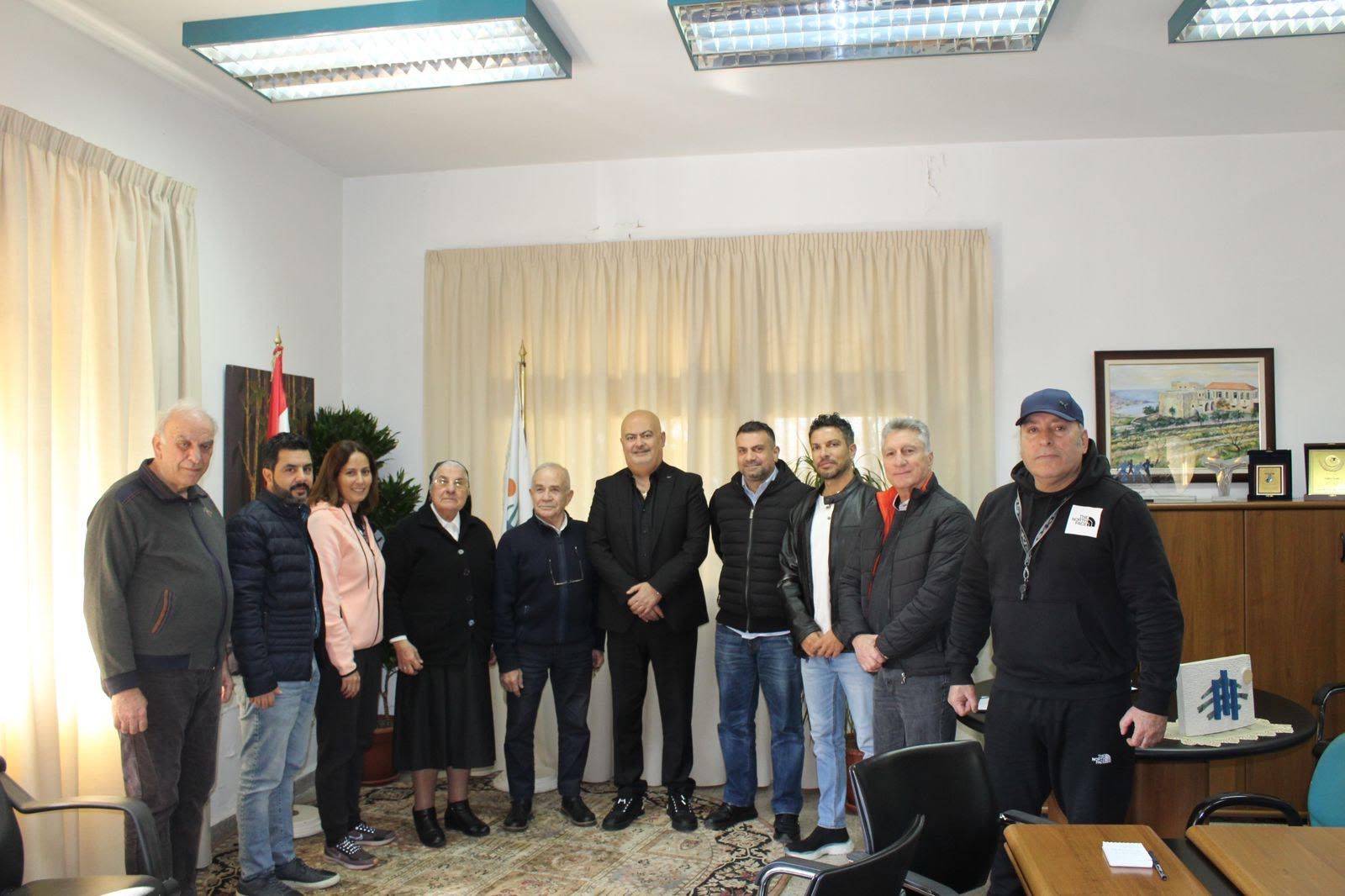 القاصوف وهارون يوقّعان بروتوكول تعاون
بين اتحاد "الطائرة" وراهبات الأنطونيات (غزير)
