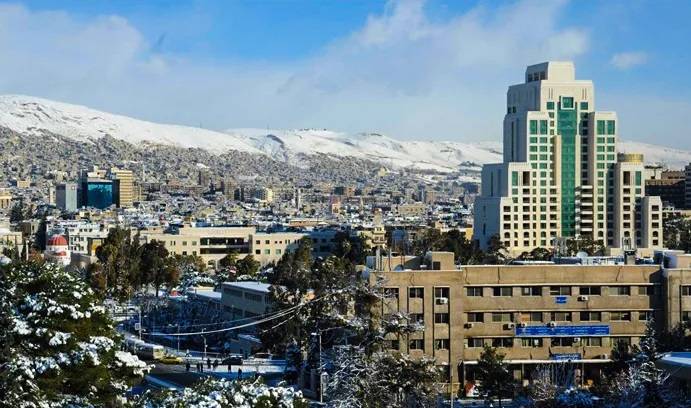 الموفد الفرنسي الى دمشق : فرنسا تقف "الى جانب السوريين" خلال المرحلة الانتقالية