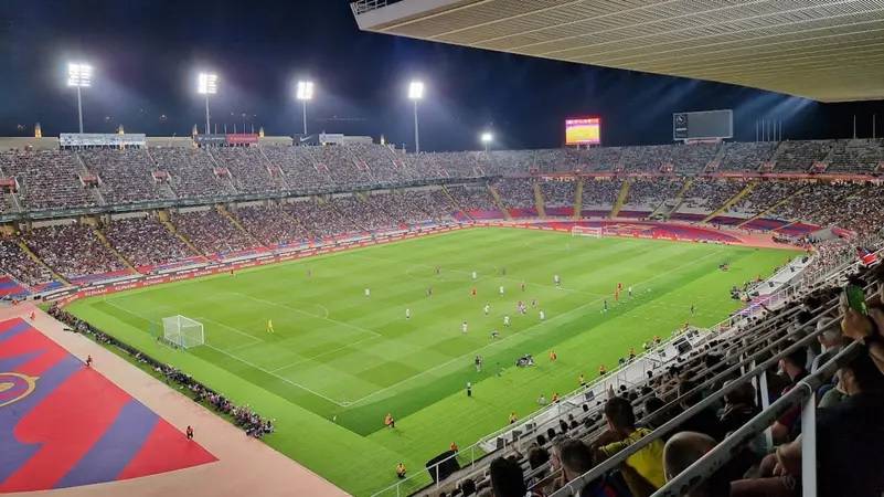 البلدية "تطرد" برشلونة... والحل في مدريد وفالنسيا