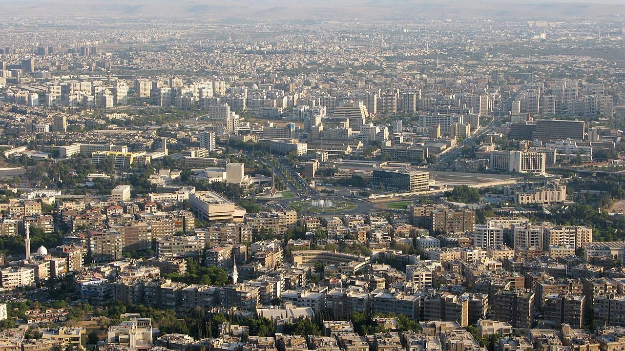 وفد قطري يصل إلى سوريا ويلتقي الحكومة المؤقتة