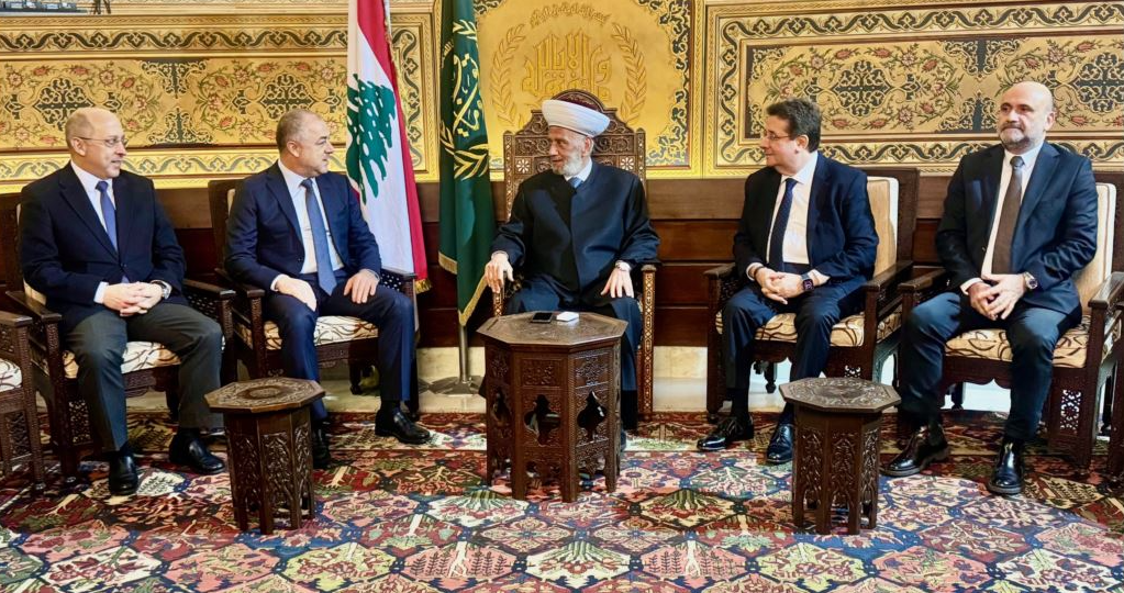 "اللقاء التشاوري المستقلّ" زار دار الفتوى
كنعان: فرصة إستثنائيّة لتطبيق الـ 1701 والطائف
وعلينا القيام بواجبنا في 9 ك2 لنخرج من النفق المظلم