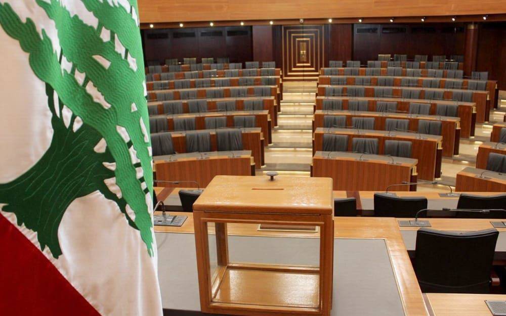 الحسم الرئاسي مؤجل حتى مطلع العام
