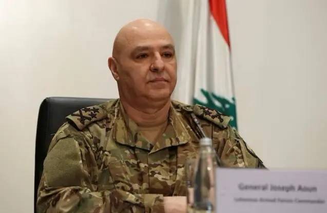 قائد الجيش من الكلية الحربية: لبنان يحمي الطوائف وليست الطوائف هي التي تحميه.