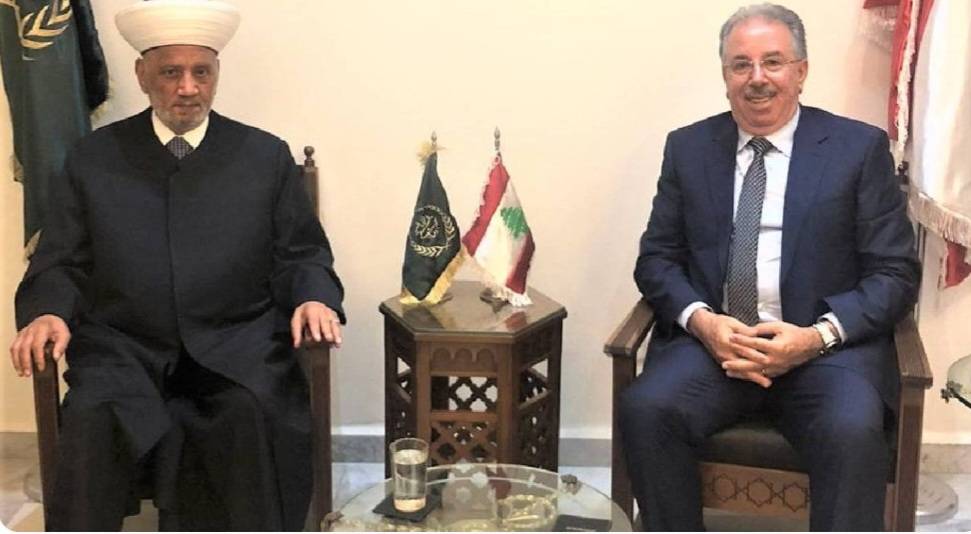 دريان خلال استقباله أهالي الموقوفين الاسلاميين: لإصدار قانون العفو العام الشامل دون استثناءات