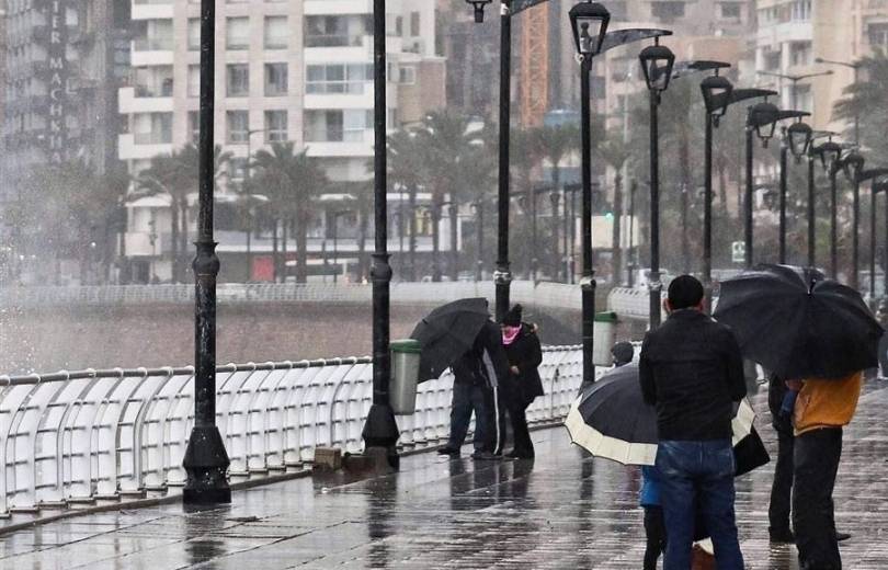 أمطار غزيرة اليوم وتحذير من السيول... فكيف سيكون طقس نهاية الأسبوع؟