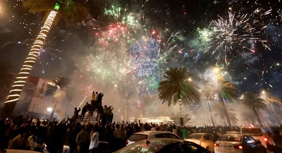 بالصور - هكذا احتفل العالم بالعام الجديد