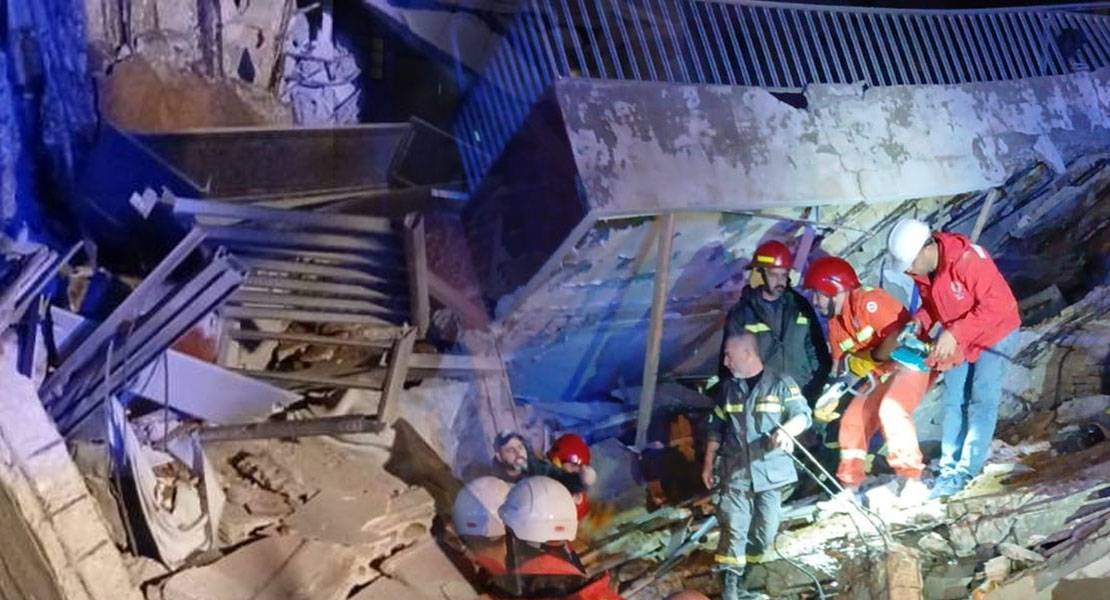 كارثة المبنى المنهار في ميناء طرابلس: شهيدان وتشرّد عائلات