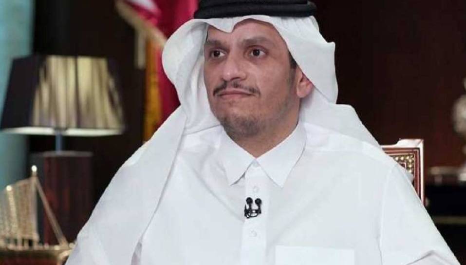 رئيس الوزراء القطري يبحث وقف النار في غزة مع وفد من "حماس"