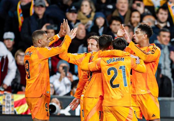 ريال مدريد يقلب الطاولة على فالنسيا في الوقت القاتل