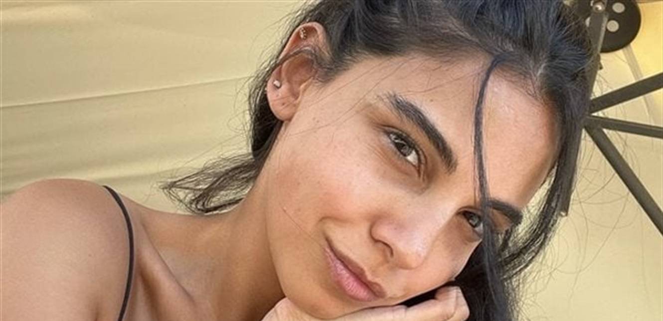 سلمى أبو ضيف تكشف مفاجأة عن أزيائها