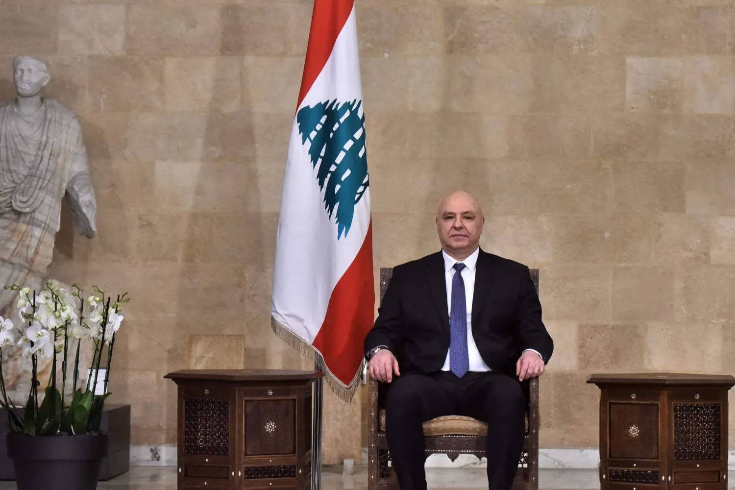 جمهوريّة على شاكلة رئيس الجمهوريّة