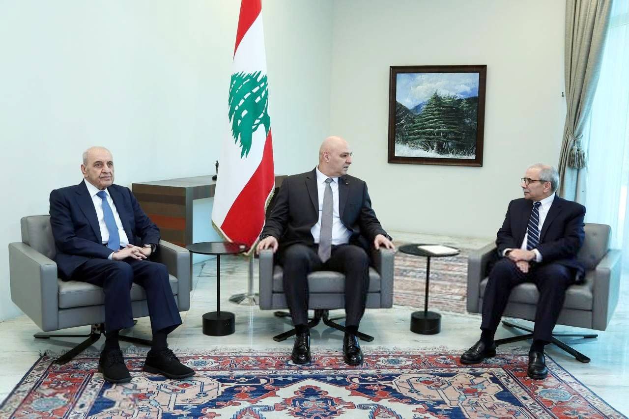 عون: انكسار اي طرف انكسار للبنان وسلام: لا اقصاء
الثنائي الشيعي يوازن بين المواقف: مشاركة مرهونة بالتوافق الوطني
بيطار يُحيي ملف المرفأ وتحذيرات من «دعسة ناقصة» في توقيت حساس