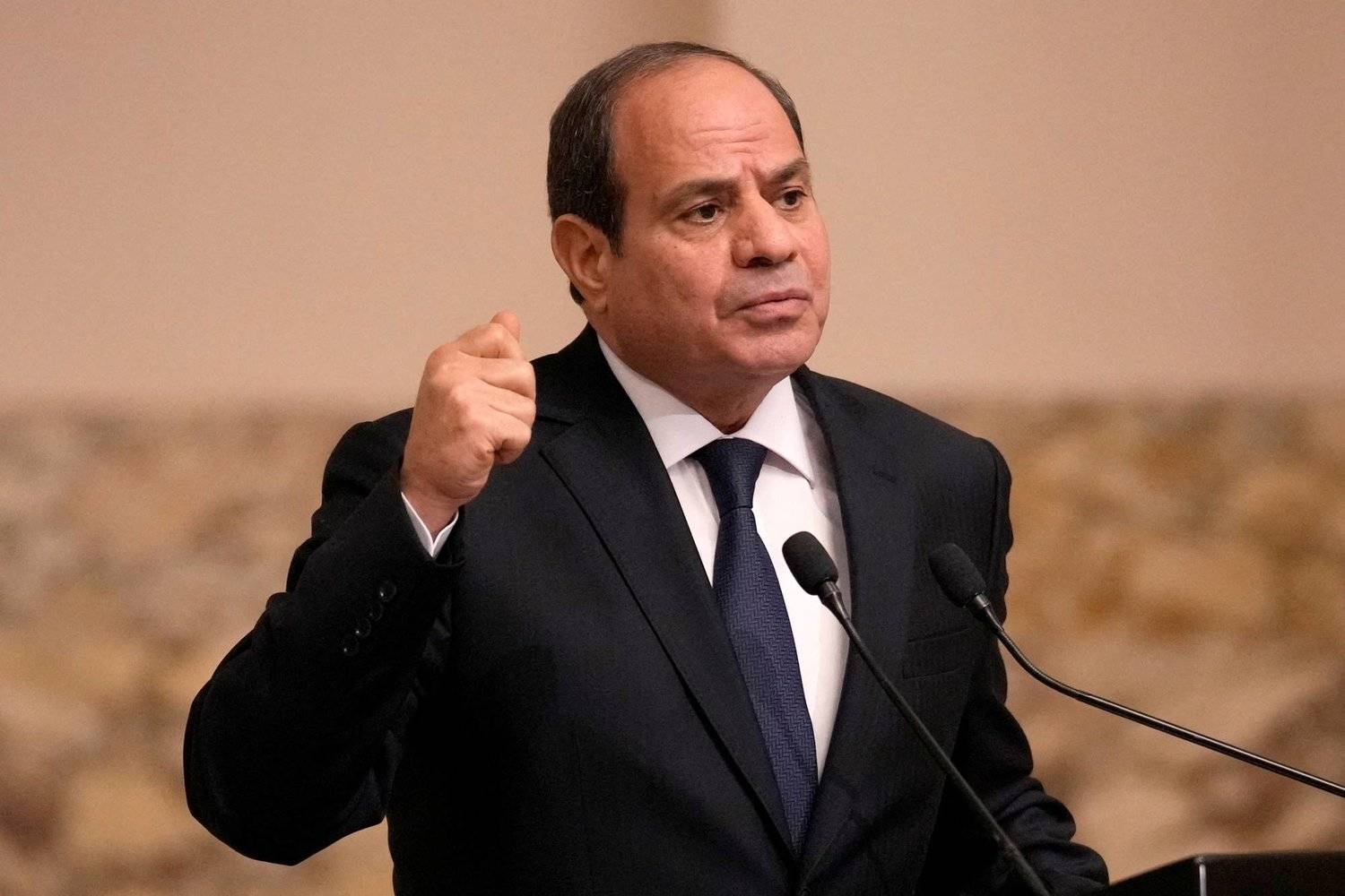 السيسي يرحب باتفاق غزة ويشدد على أهمية "الإسراع" في إدخال المساعدات