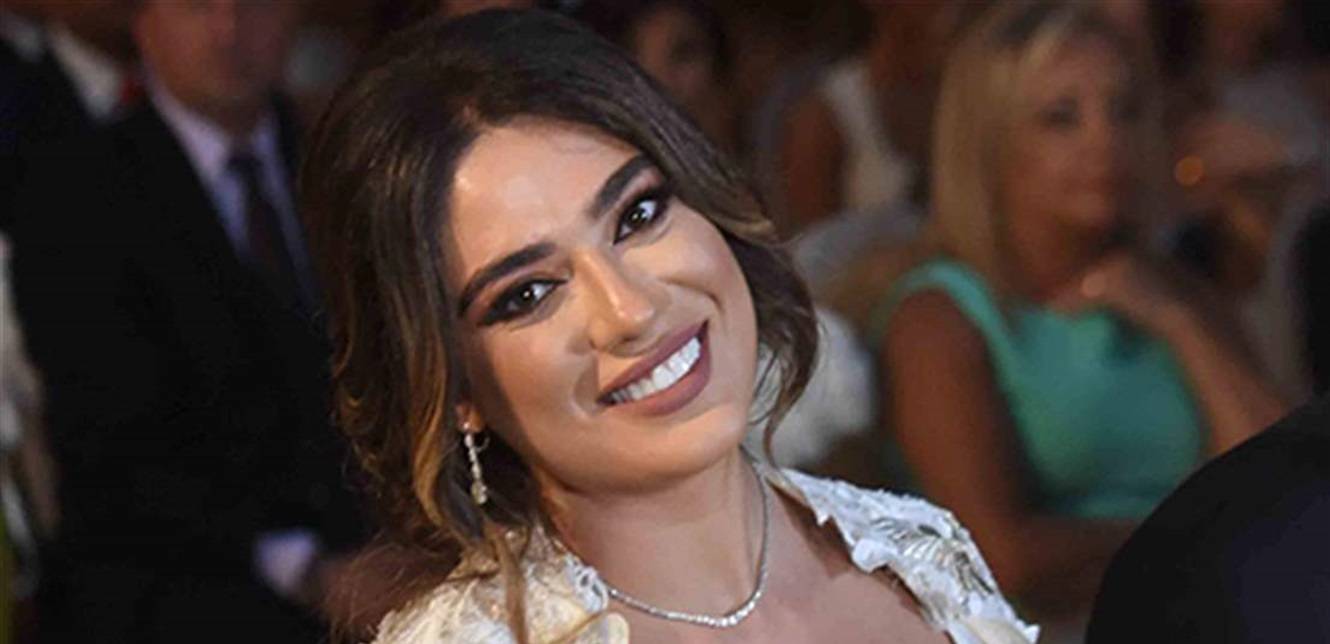 ملكة جمال لبنان السابقة تغرد مجدداً.. ماذا كتبت؟